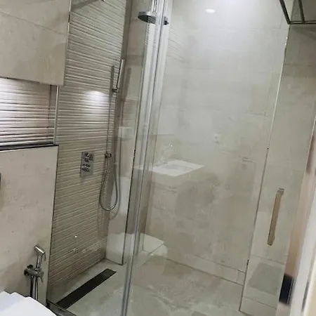 Apartamento T1. Charmoso * Lisboa